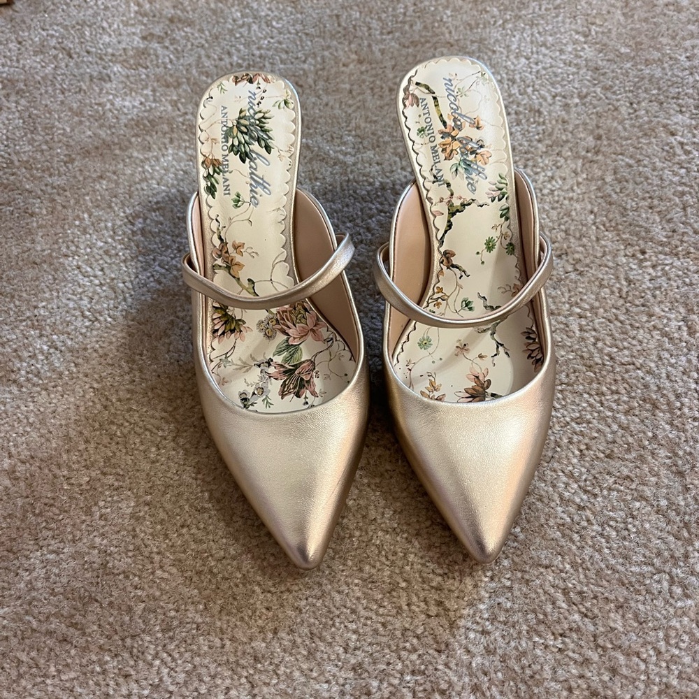 Antonio Melani Nicole bathie heels